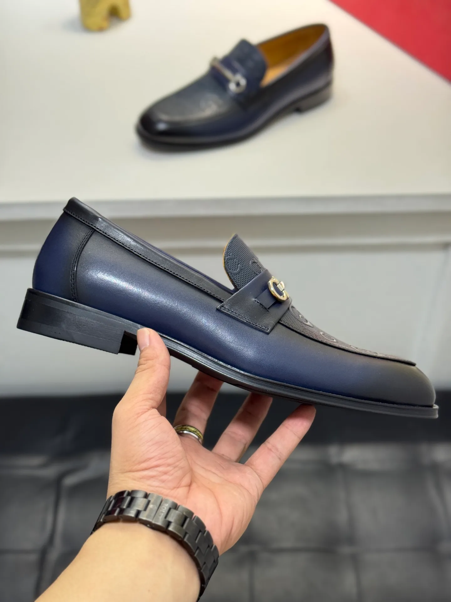 Men's shoes 💰460 Ferragamo [Ferragamo] top imported suit men's shoes 💯Original copy of the official website, product materials: selected imported embossed calfskin + luxury hardware buckle accessories ~ imported water-dyed cow 🐂 leather lining. Strong three-dimensional visual effect, original combination outsole, multiple colors available😘 Size: 39-44 (38.45.46.47 customized YS)